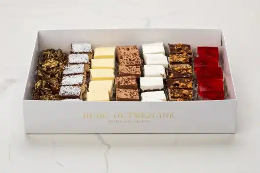 ⁦BITES - מגוון עוגות הפטיסרי⁩ – תמונה ⁦5⁩